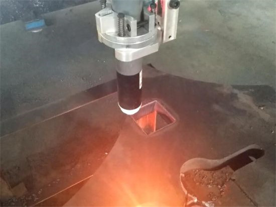 Kina je izvanredan i jeftin najveći CNC metalni strojevi za rezanje lima