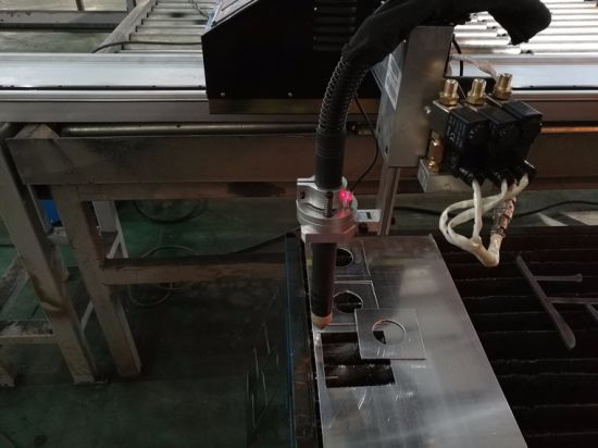 Vruća prodaja za metalnu obradu nehrđajućeg čelika u plazmi rezanje stroja